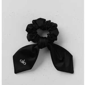 Alo Yoga Black Scrunchie Tie Hair Accessory